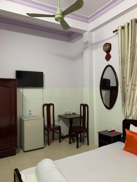Khach San Tu Anh Hotel Hà Tiên Buitenkant foto